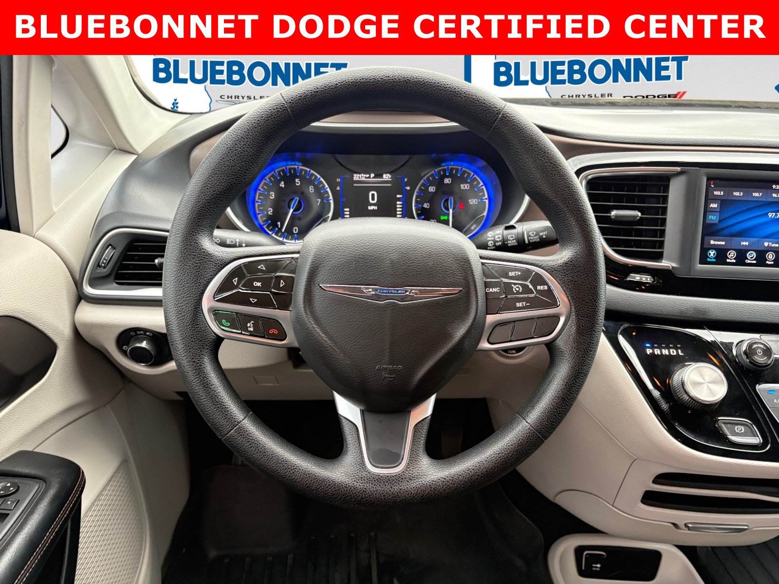 Used 2019 Chrysler Pacifica L FWD image 13