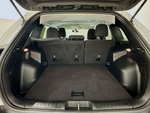 Used 2020 Jeep Cherokee Latitude w/ Cold Weather Group image 29