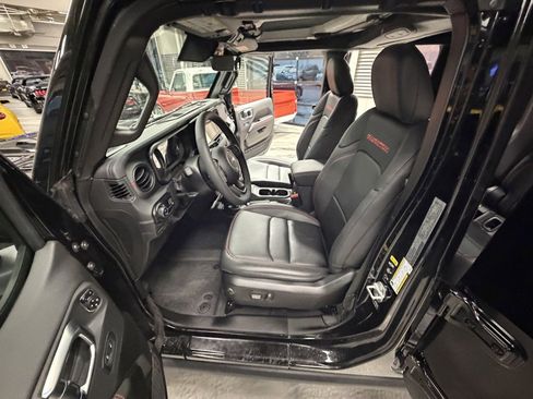 Used 2025 Jeep Gladiator Rubicon image 60