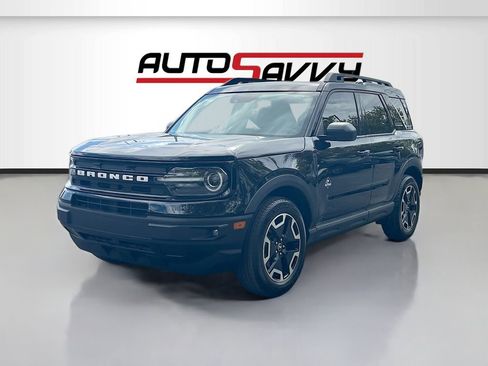 Used 2023 Ford Bronco Sport Outer Banks w/ Tech Package AWD/4WD image 3