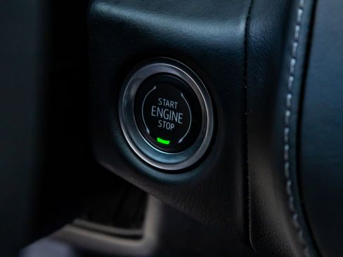 Used 2024 Chevrolet Tahoe Z71 w/ Off-Road Capability Package image 23