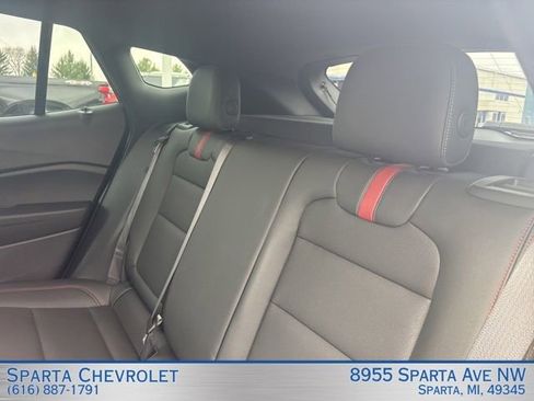 Used 2024 Chevrolet Trax RS w/ Driver Confidence Package image 17