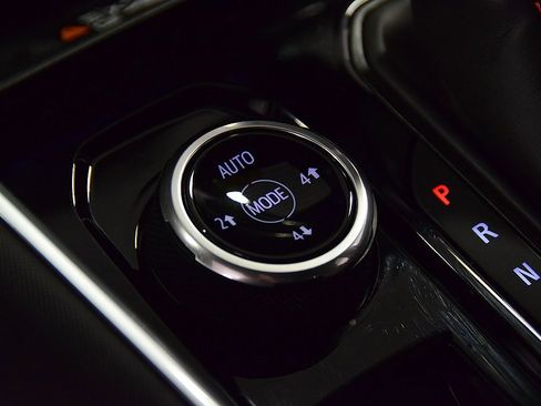 Used 2025 Chevrolet Colorado Z71 image 27