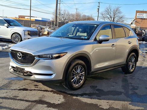 Used 2017 MAZDA CX-5 Touring w/ Preferred Equipment Package image 3