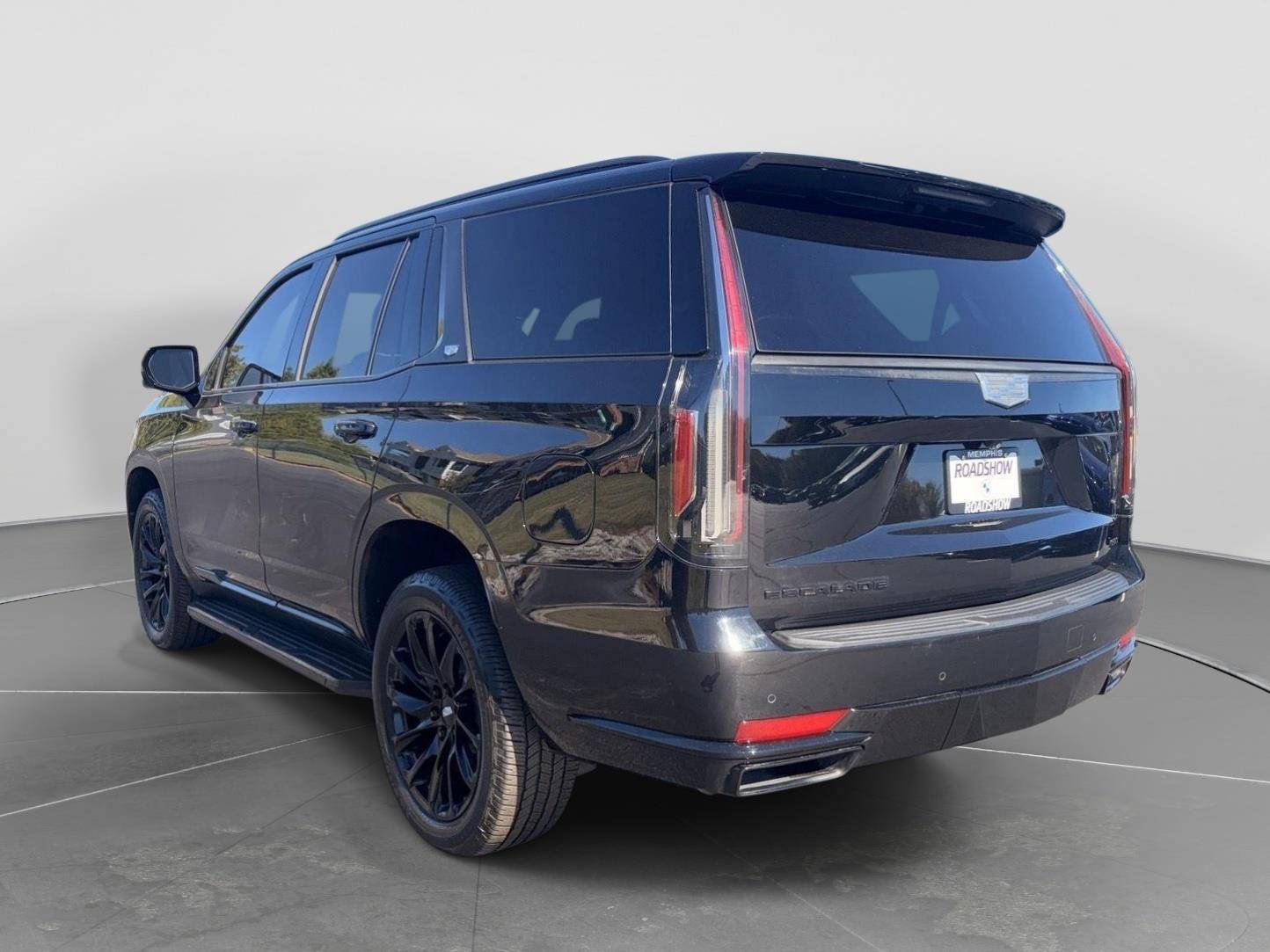 Used 2022 Cadillac Escalade Luxury RWD image 3