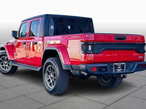 Used 2020 Jeep Gladiator Overland image 16