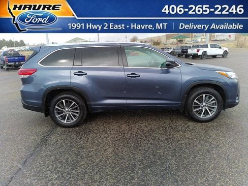 Used 2018 Toyota Highlander XLE AWD/4WD image 4