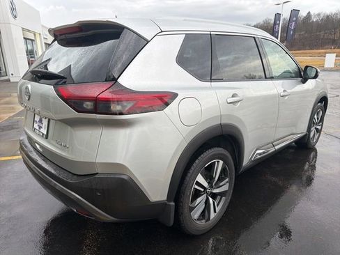 Used 2023 Nissan Rogue SL image 9