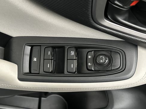 Used 2023 Subaru Forester AWD/4WD image 16