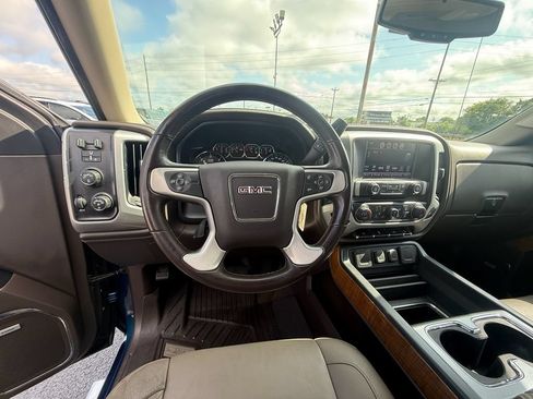 Used 2018 GMC Sierra 1500 SLT w/ SLT Premium Package AWD/4WD image 15