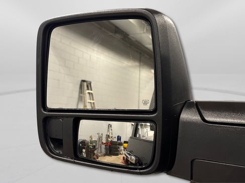 Used 2024 RAM 2500 Tradesman w/ Chrome Appearance Group image 17