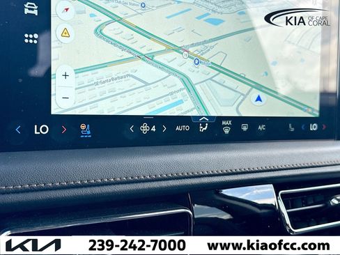 Used 2025 Lincoln Aviator Reserve image 36