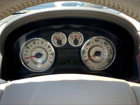 Used 2010 Ford Edge SEL image 20