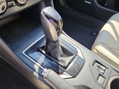 Used 2019 Subaru Impreza 2.0i Limited image 15
