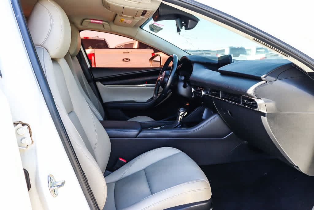 Used 2019 MAZDA MAZDA3 Sedan w/ Preferred Package FWD image 15