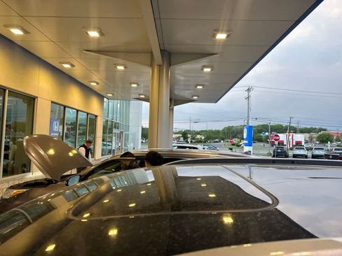 Used 2017 Honda Pilot Touring image 10