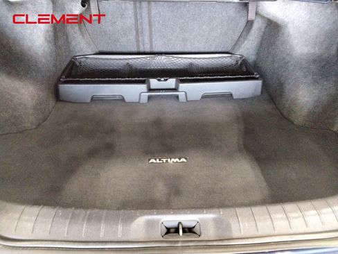 Used 2023 Nissan Altima 2.5 SR image 11