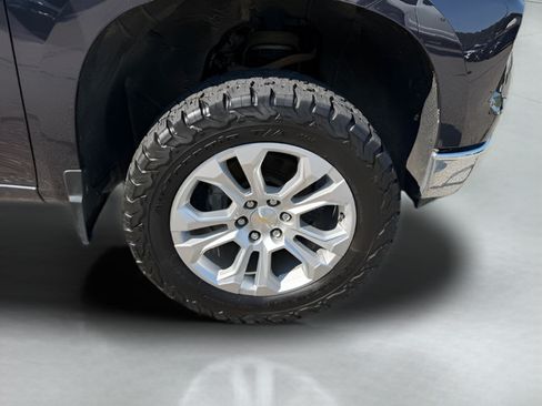 Used 2023 Chevrolet Silverado 1500 LTZ AWD/4WD image 31