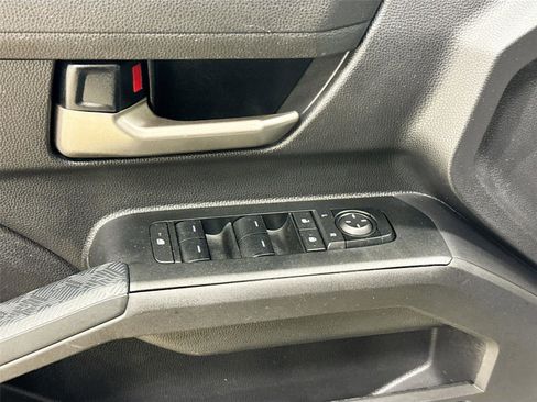 Used 2024 Toyota Tacoma TRD Off-Road image 17