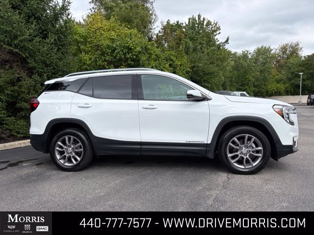 Used 2023 GMC Terrain SLT w/ Infotainment Package II AWD/4WD image 11