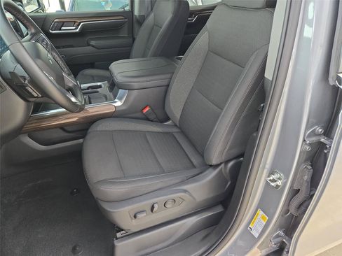 Used 2026 Chevrolet Silverado 1500 RST w/ Convenience Package II AWD/4WD image 10
