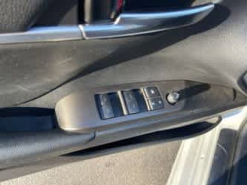 Used 2023 Toyota Camry SE image 27