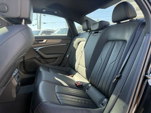 Used 2023 Audi A6 Premium image 15