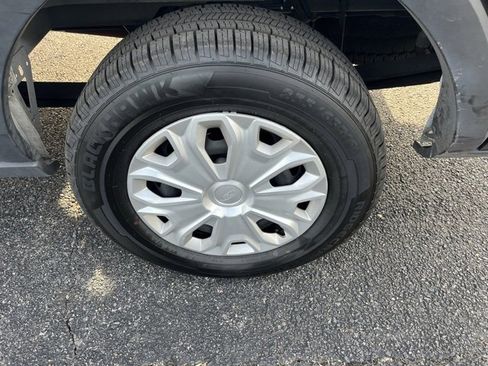 Used 2023 Ford Transit 350 XLT image 25