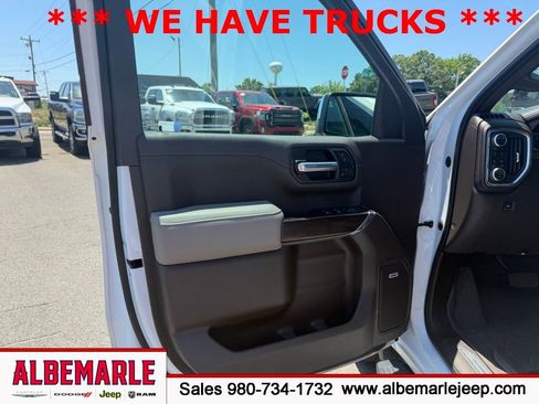 Used 2020 GMC Sierra 1500 SLT w/ SLT Premium Plus Package AWD/4WD image 13