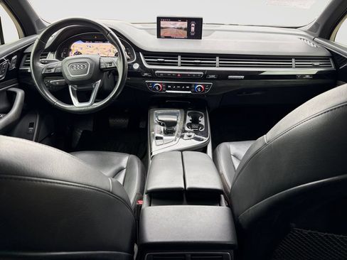 Used 2018 Audi Q7 3.0T Prestige w/ Prestige Package AWD/4WD image 14