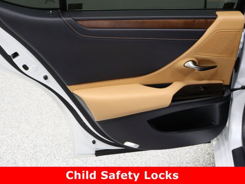 Used 2025 Lexus ES 350 w/ Premium Package image 29