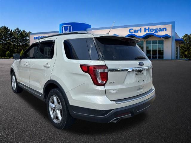 Used 2018 Ford Explorer XLT w/ Equipment Group 202A FWD image 5