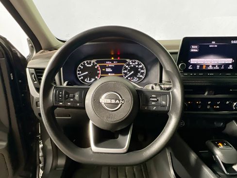 Used 2023 Nissan Rogue S AWD/4WD image 17