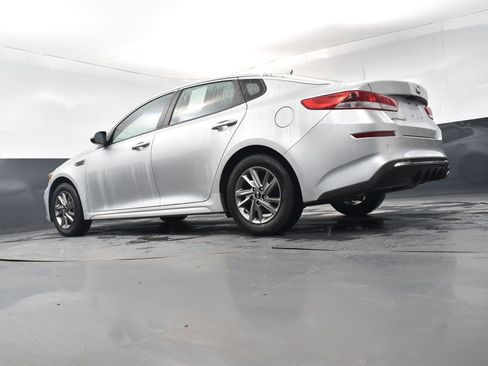 Used 2019 Kia Optima LX image 25