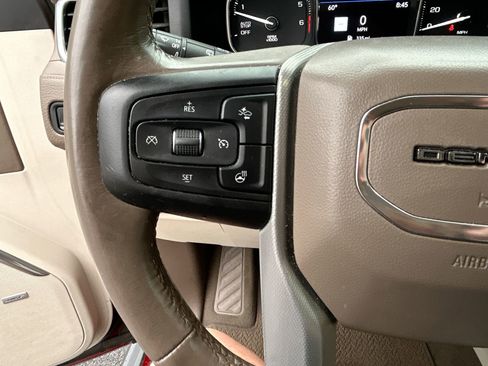 Used 2021 GMC Yukon XL Denali w/ Denali Premium Package image 20