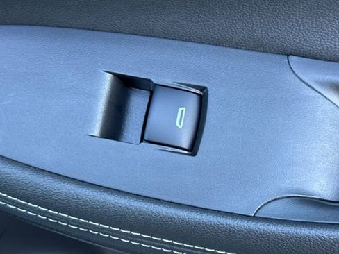 Used 2025 Buick Encore GX Preferred image 22