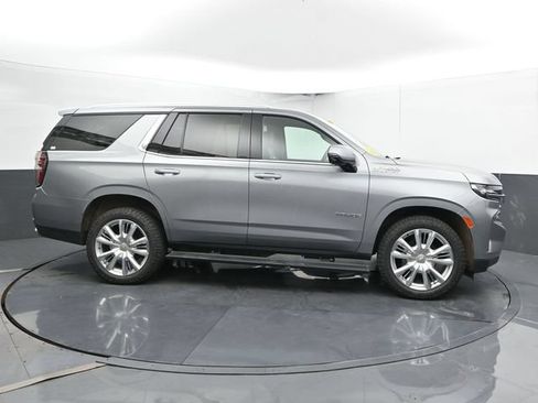 Used 2023 Chevrolet Tahoe High Country w/ Premium Package 2 AWD/4WD image 4