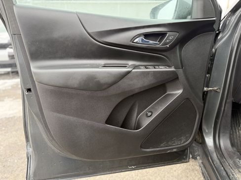 Used 2018 Chevrolet Equinox LT image 13