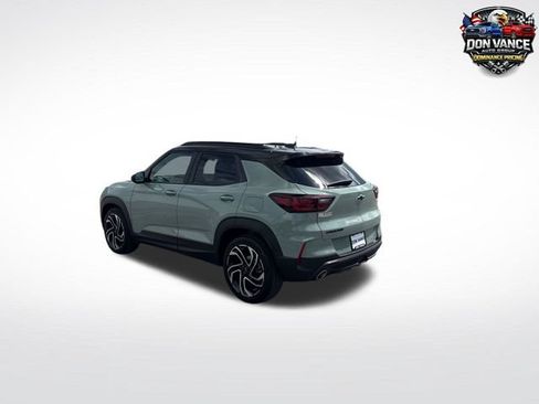 Used 2024 Chevrolet TrailBlazer RS w/ Convenience Package FWD image 3
