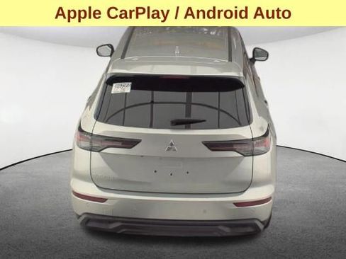 Used 2025 Mitsubishi Outlander ES image 7