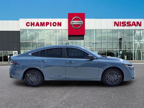 New 2026 Nissan Sentra SV w/ SV Convenience Package FWD image 7