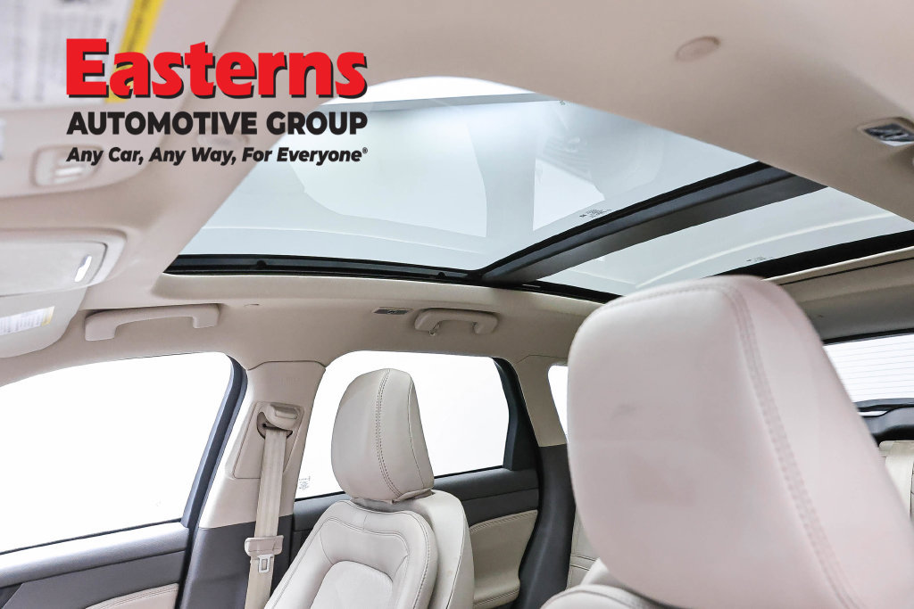 Used 2022 Lincoln Corsair FWD w/ Premium Package image 39