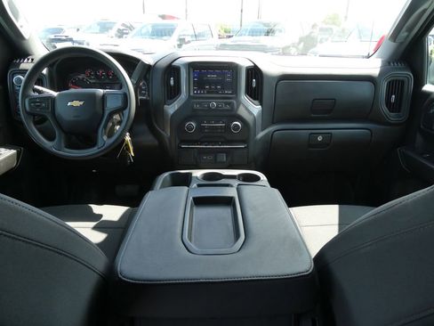 Certified 2022 Chevrolet Silverado 1500 Custom AWD/4WD image 18