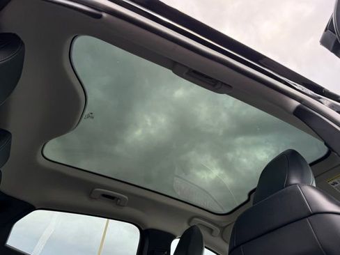 Used 2022 Ford Mustang Mach-E Premium image 7