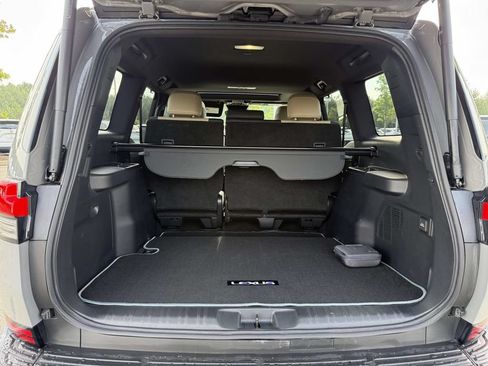 Used 2024 Lexus GX 550 AWD/4WD image 26
