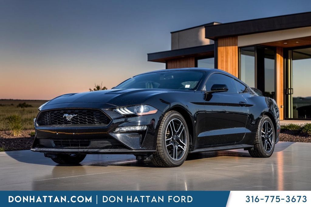 Used 2020 Ford Mustang Coupe RWD image 1
