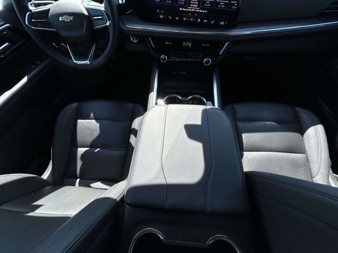 Used 2025 Chevrolet Tahoe LT image 12