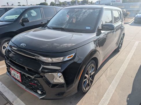Used 2021 Kia Soul GT-Line FWD image 1
