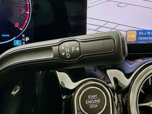 Certified 2025 Mercedes-Benz GLA 250 image 18