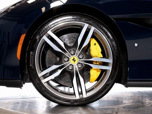 Certified 2019 Ferrari Portofino image 18